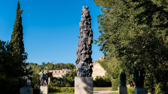 Els Jardins del Príncep, museu d’escultures a l’aire lliure de Santiago de Santiago