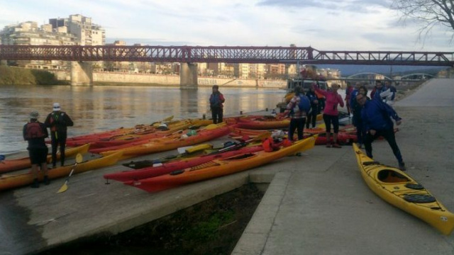 Descens per l’Ebre amb caiac a l’Illa dels Bous