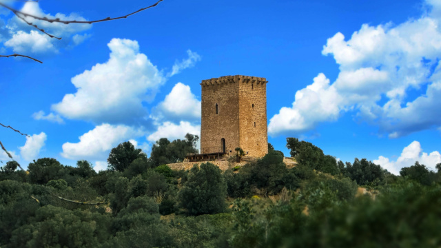 La Torre d’Ayuso, de Font de Quinto o de Campredó